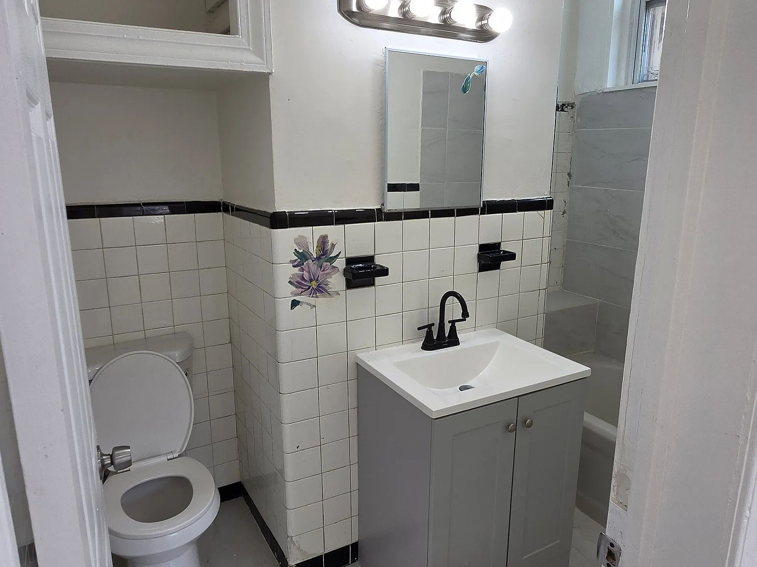 1 bed, 300 sqft, $1,600 — Photo 2