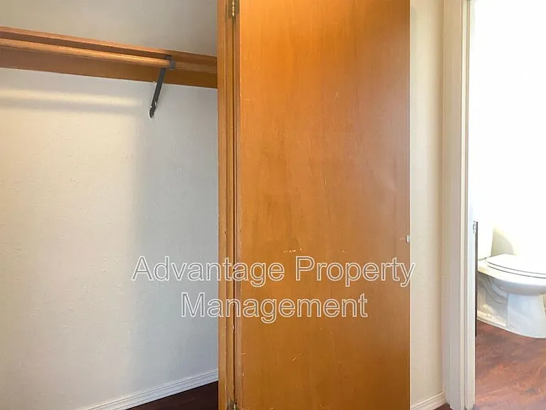 365 E Jackson St #7 — Photo 9