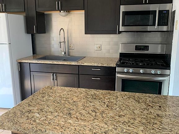 4th image of 4110 N Lange Ave