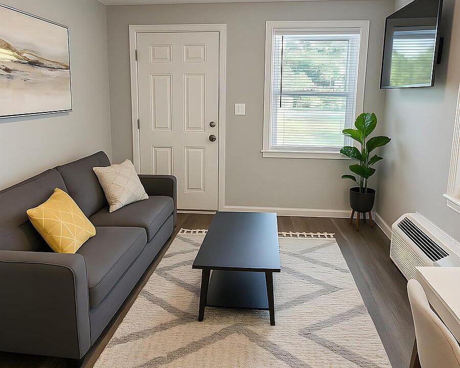 1st image of 1719 Blair St APT 1