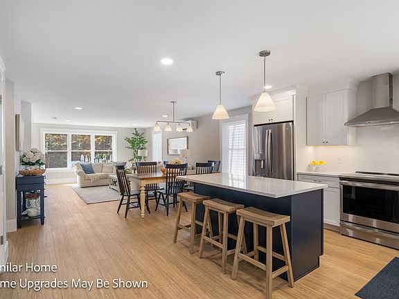4th image of 9 Creekside Court #9