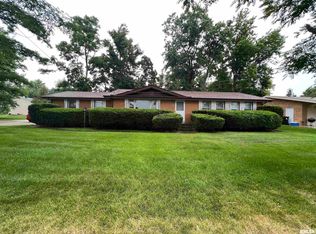 177 W Guth Rd, Washington, IL 61571