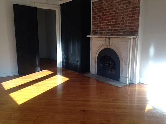 Rented by BLS Realty | media 44