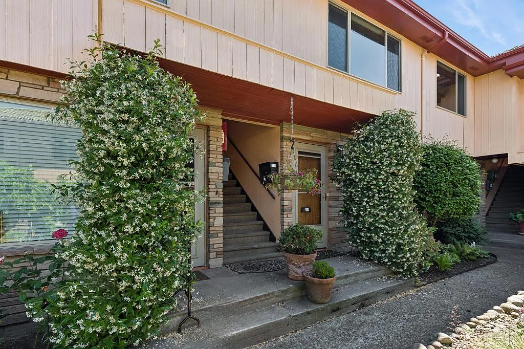 509B East Harrison St. - 2 bedrooms — Photo 2