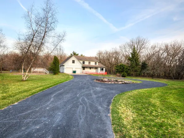 4570 Baxter Rd, Cottage Grove, WI 53527