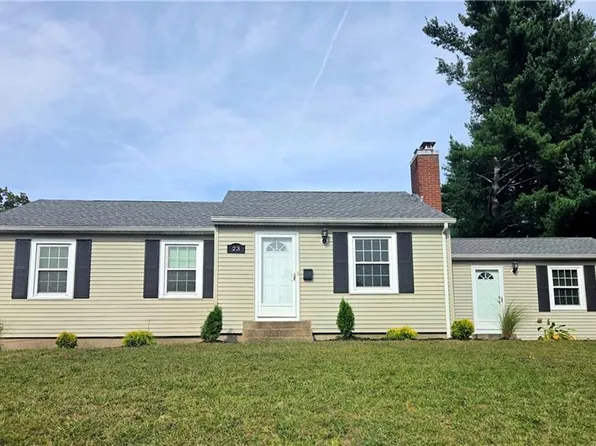 23 Shortway Dr, West Warwick, RI 02893