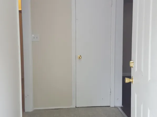 209 2nd St, Trenton, NJ 08611