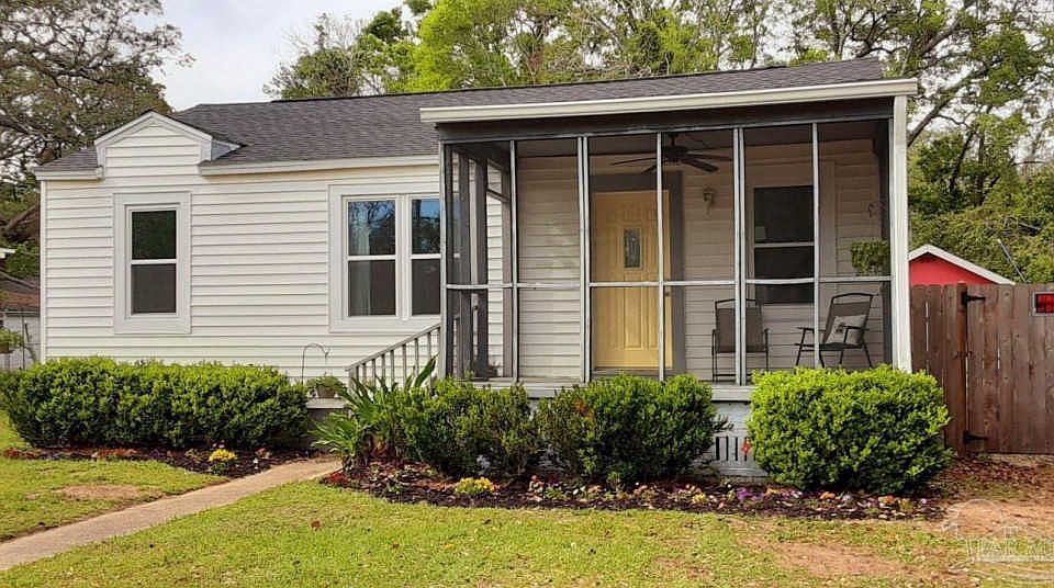 1st image of 2 Meade Dr