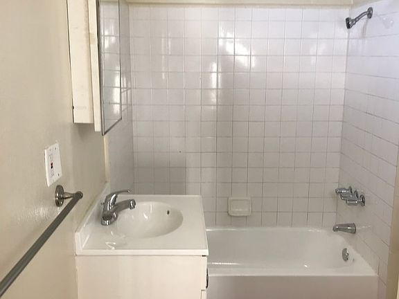 2nd image of 1952 W 39th St #3912