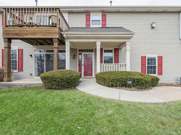 7344 Grandview Ct #7344, Carpentersville, IL 60110