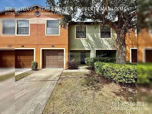2409 Hibiscus Bay Ln Photo 1