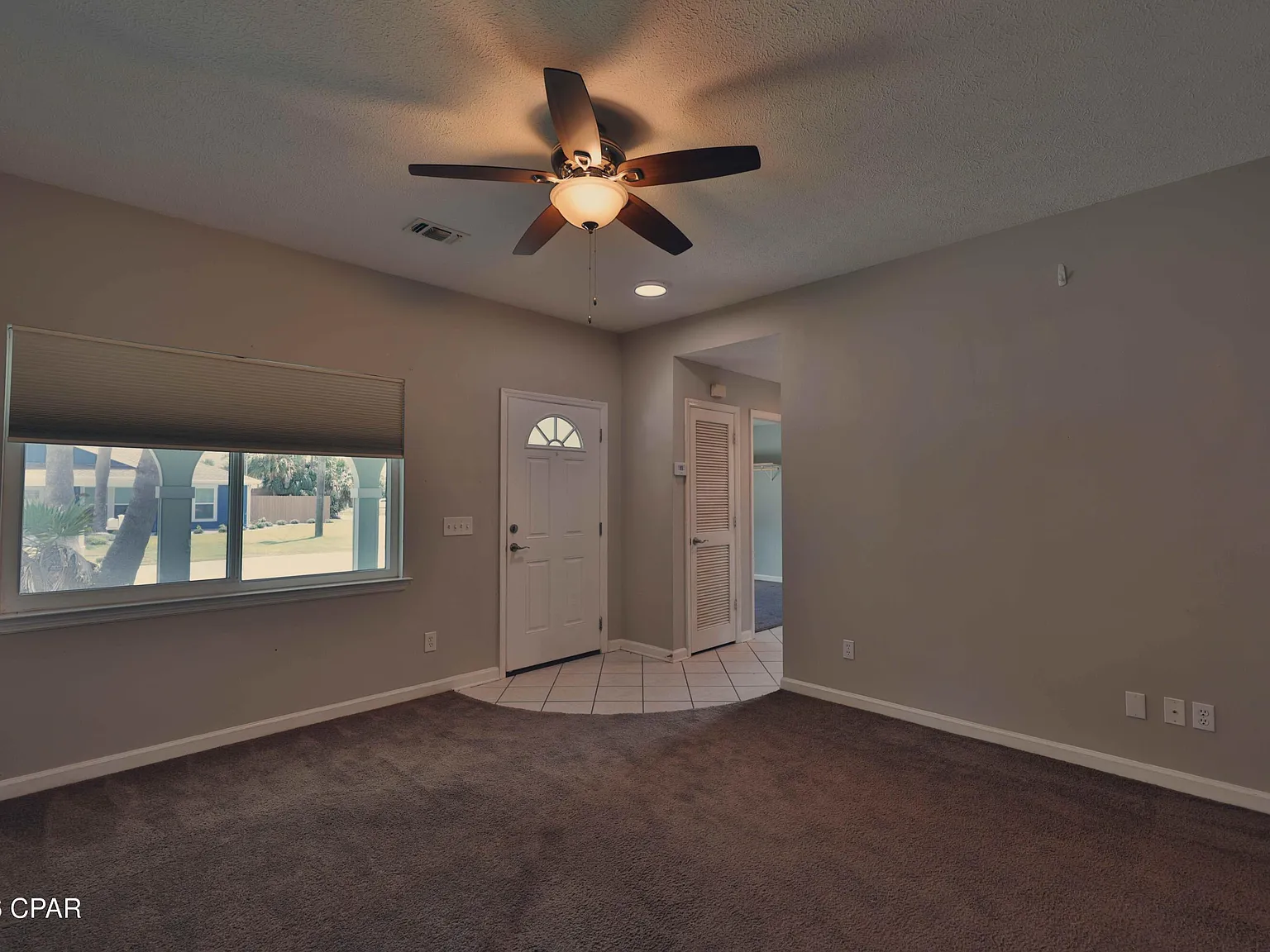 3 bed, 1400 sqft, $2,200 — Photo 3