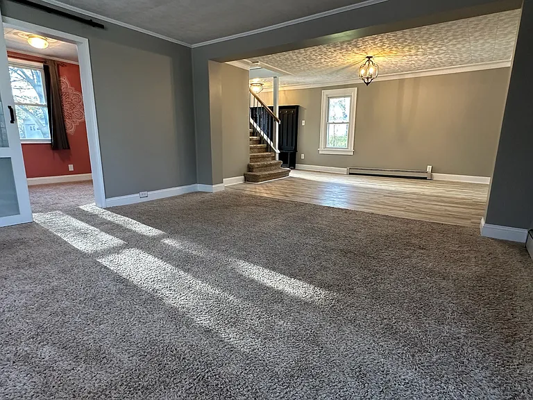 720 W Commerce Rd — Photo 4