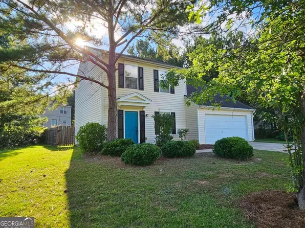 6878 Merrywood Dr, Fairburn, GA 30213