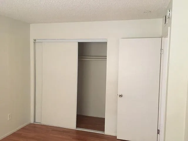 2 bed, 906 sqft, $1,700 — Photo 1