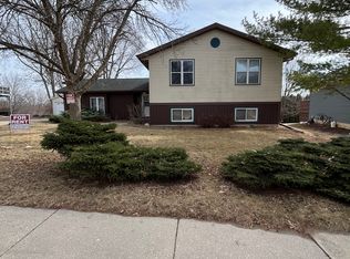 2031 Ellen Ave, Madison, WI 53716