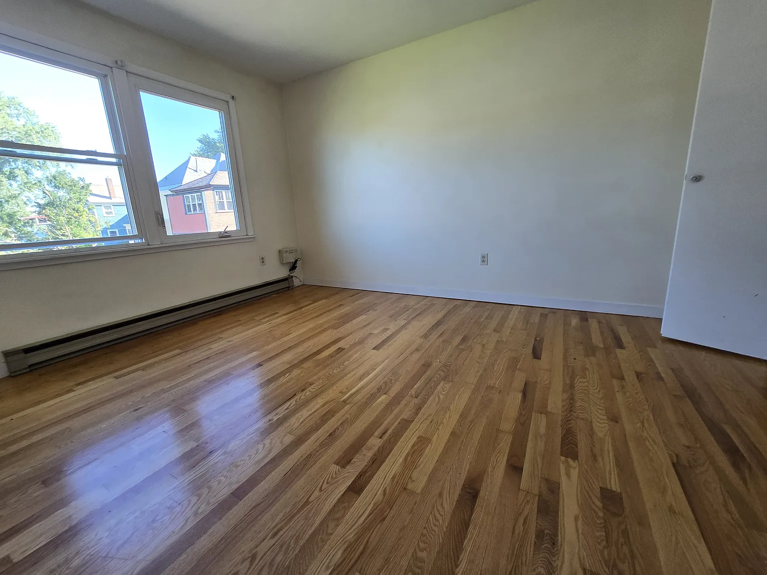 2 bed, $1,950 — Photo 2