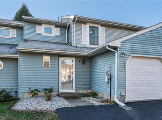 793 Briarstone Rd, Bethlehem, PA 18017