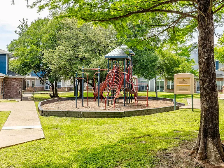 Park at Summers Grove — Photo 2