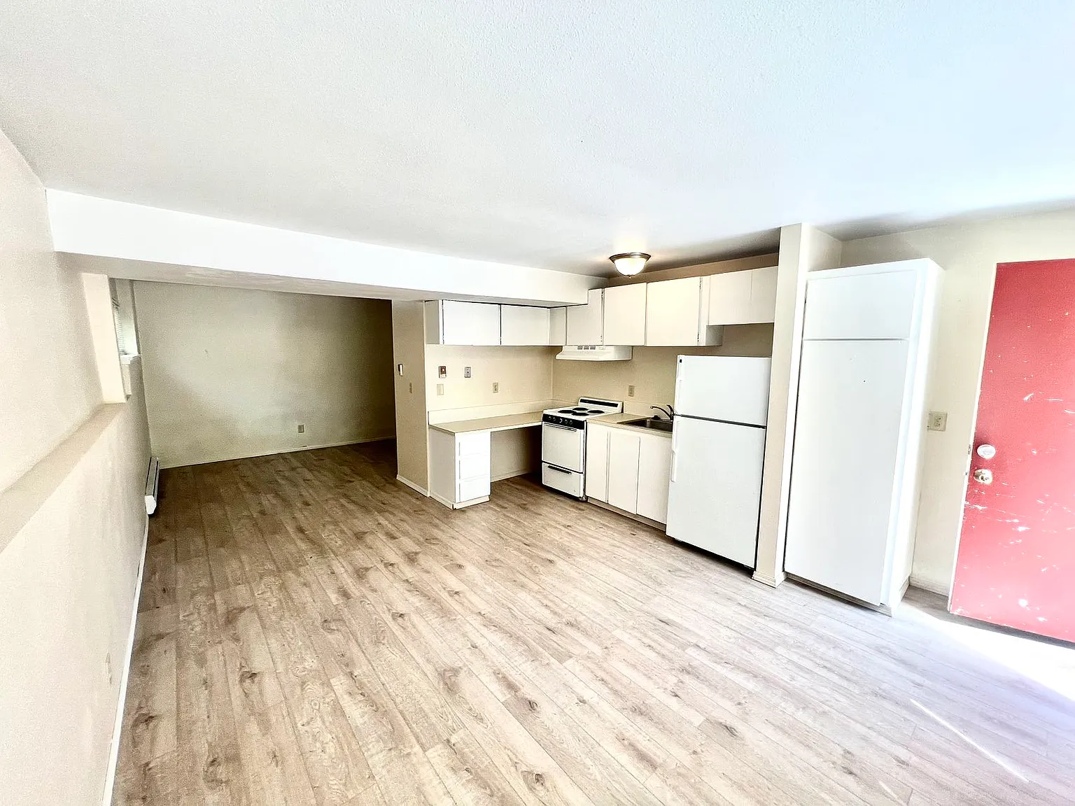 Studio, 375 sqft, $1,095 — Photo 2