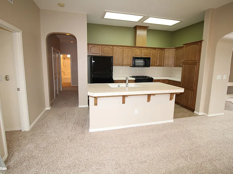 4044 W Peach Tree Ln — Photo 9