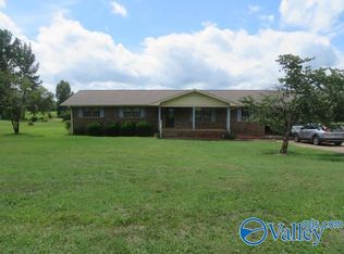 326 Cherokee Rd, Scottsboro, AL 35769
