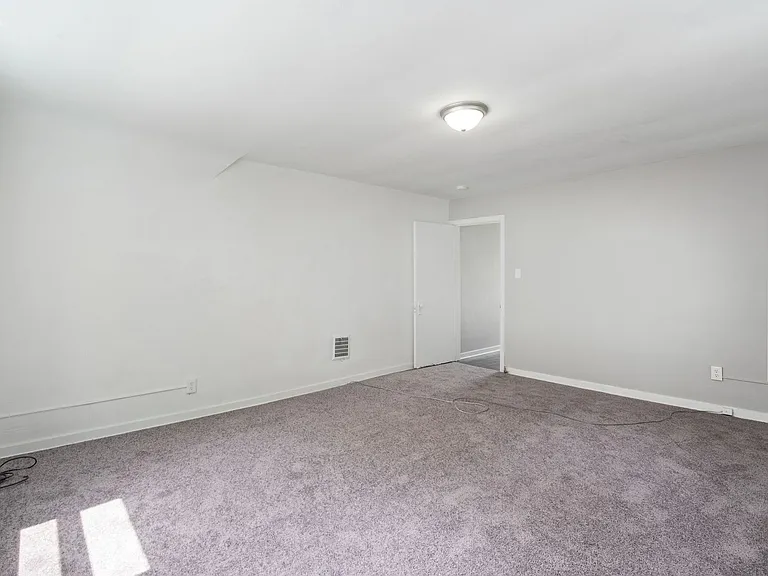 325 Welsh Ave — Photo 17