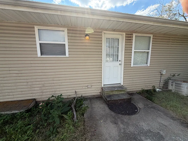 131 S Saint Louis Ave #129 — Photo 11