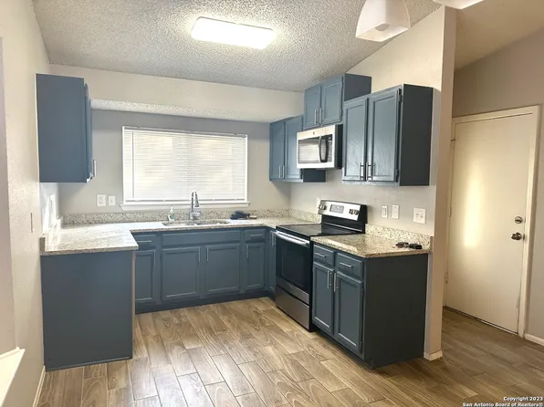 10015 Amber Field, San Antonio, TX 78245