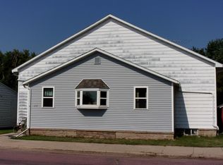 209 N Main St, Granada, MN 56039