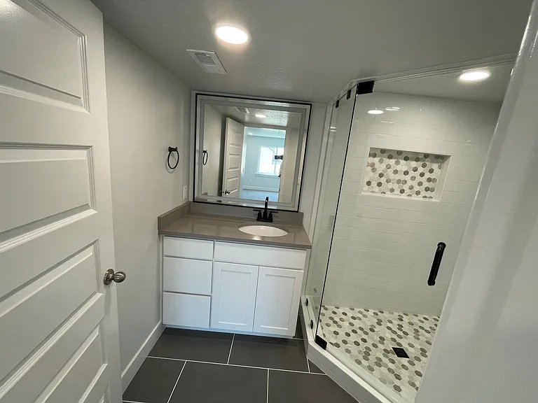 946 N Olson Dr #BASEMENT — Photo 12