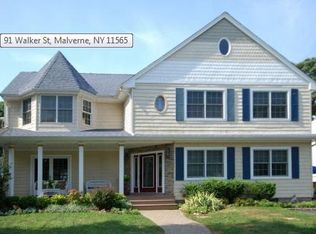 91 Walker St, Malverne, NY 11565