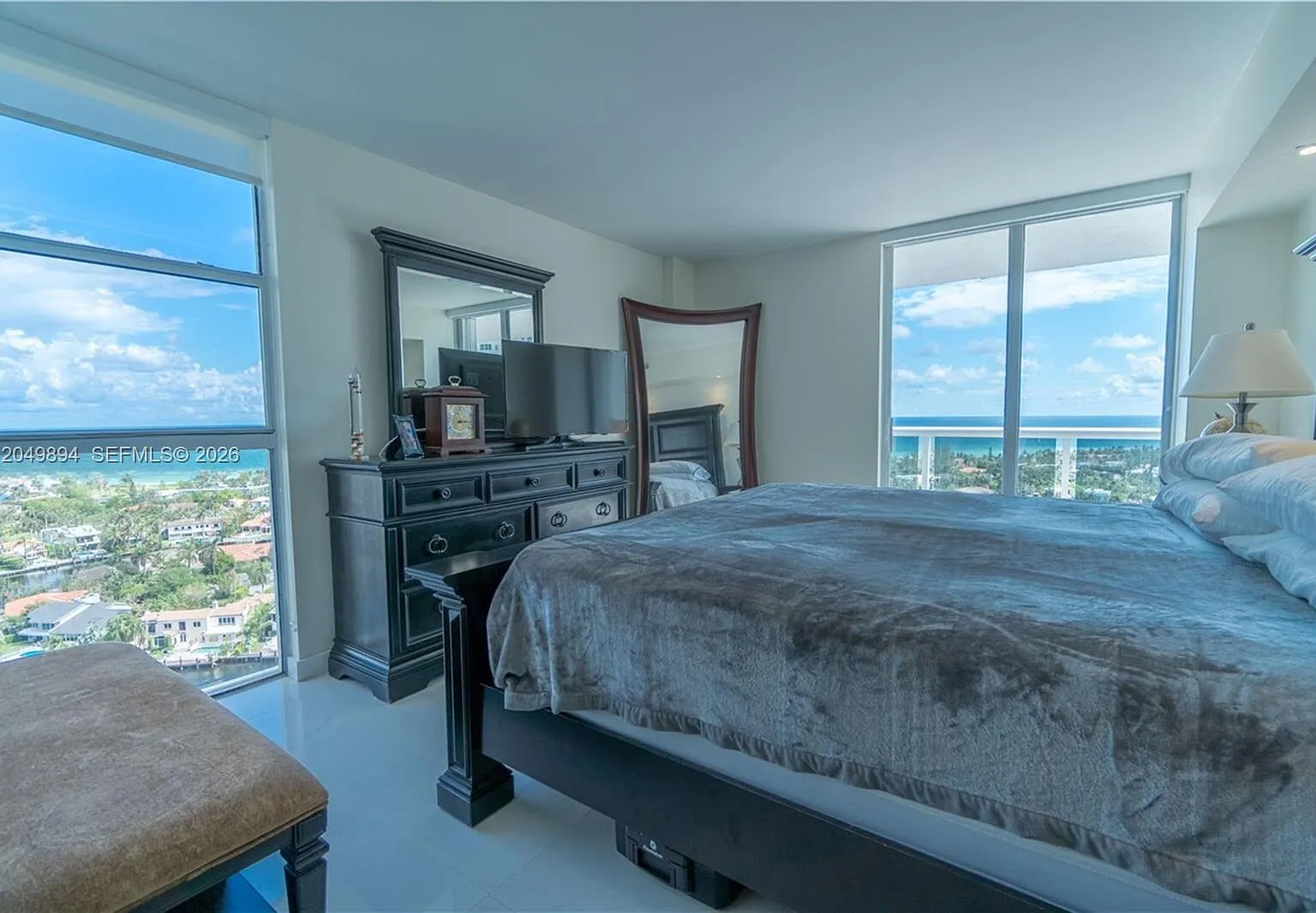 Waterview Condo — Photo 2