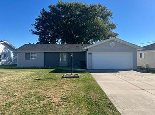 7285 Audubon St, Algonac, MI 48001