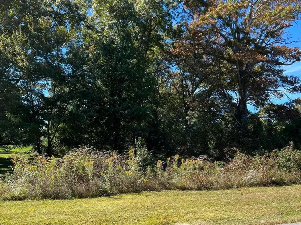 1012 Ridley Dr, Crossville, TN 38572