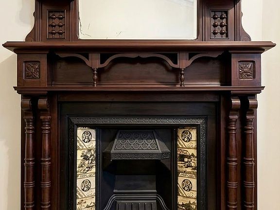 5th image of 198 McCaul St