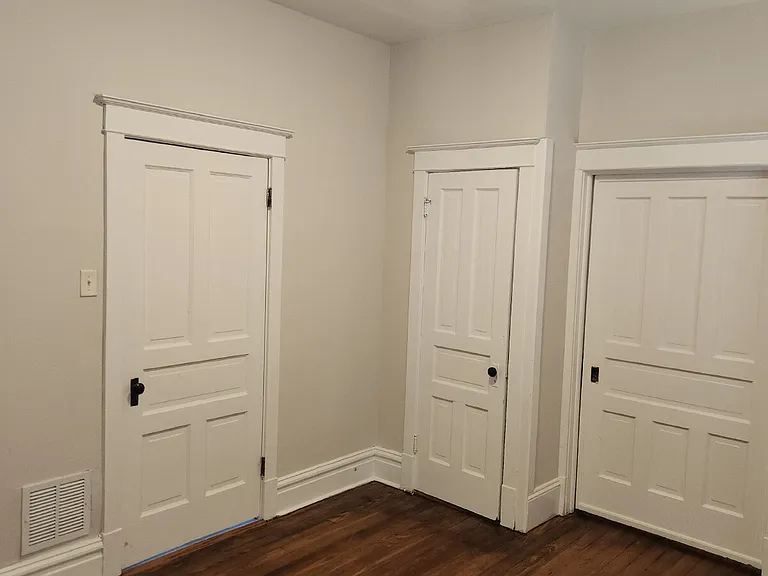 3721 Iowa Ave — Photo 10