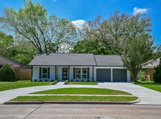 11022 Hillcroft St, Houston, TX 77096