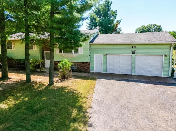 2579 W 1st Ave, North Judson, IN 46366