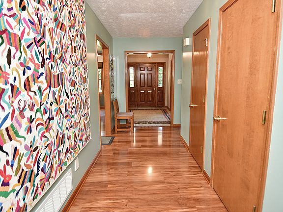 5th image of 3324 E Loretta Dr