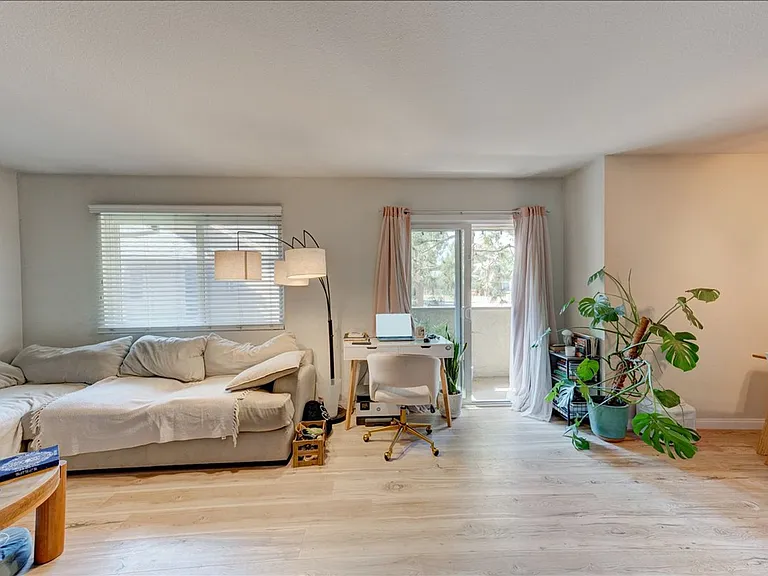 510 Calle Montecito #60 — Photo 3