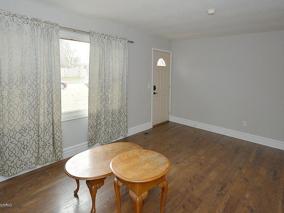 5th image of 10169 Blake Blvd