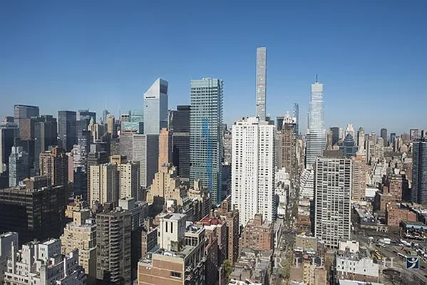 Rented by Addison Property Group | media 6