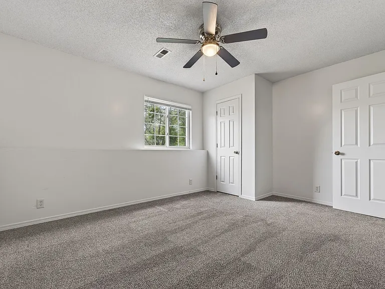 4329-4337 S Elizabeth Ave — Photo 5