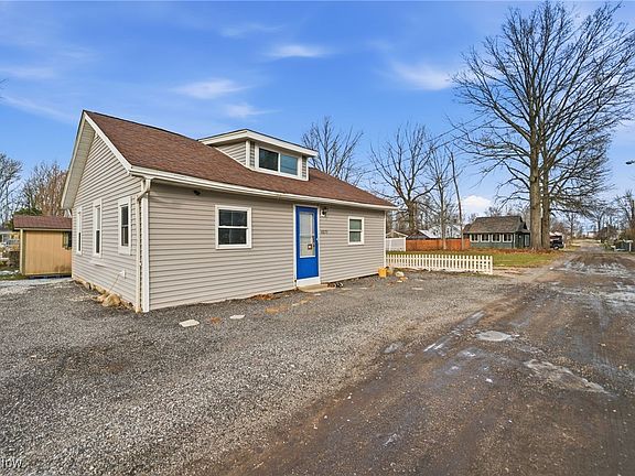 2nd image of 4877 Francis Dr