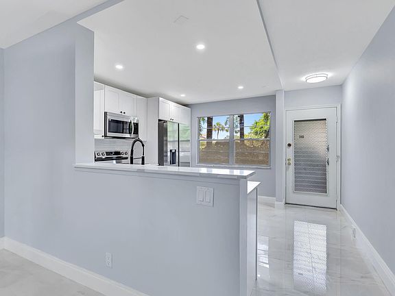 5th image of 2304 Lucaya Lane #M1
