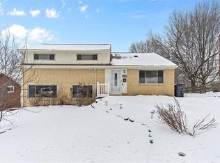 553 Lindsay Rd, Carnegie, PA 15106