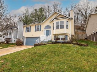 933 Wynstay Cir, Valley Park, MO