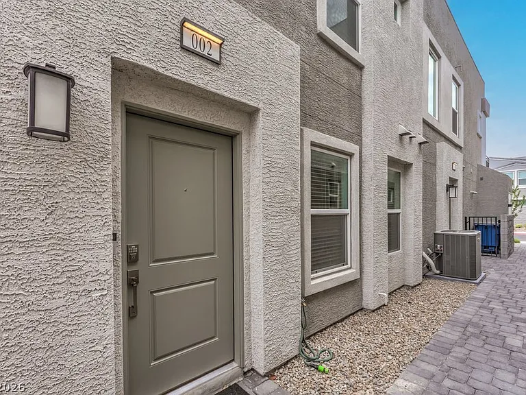 344 Banished Ave #2 — Photo 37