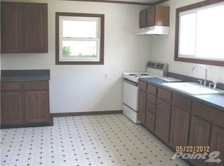 404 N Dewey St, Owosso, MI 48867